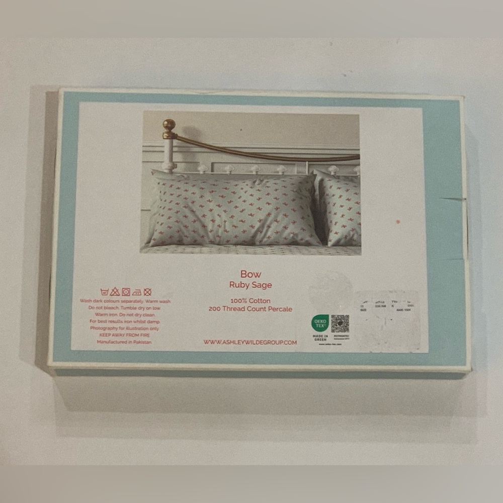 Cath Kidston London Bow Pillowcase Set - Ruby Sage, Percale cotton, 21"x28", NIB - Picture 3 of 10